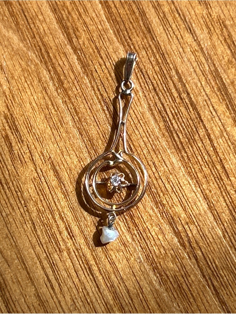 10K SOLID GOLD ANTIQUE Art Deco Lavalier Pendant with a Natural Diamond - Picture 3 of 7